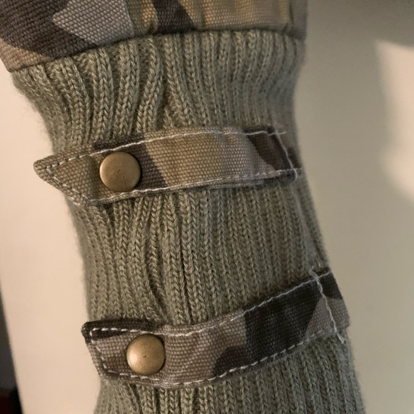 Jacket - Picture 5 of 5